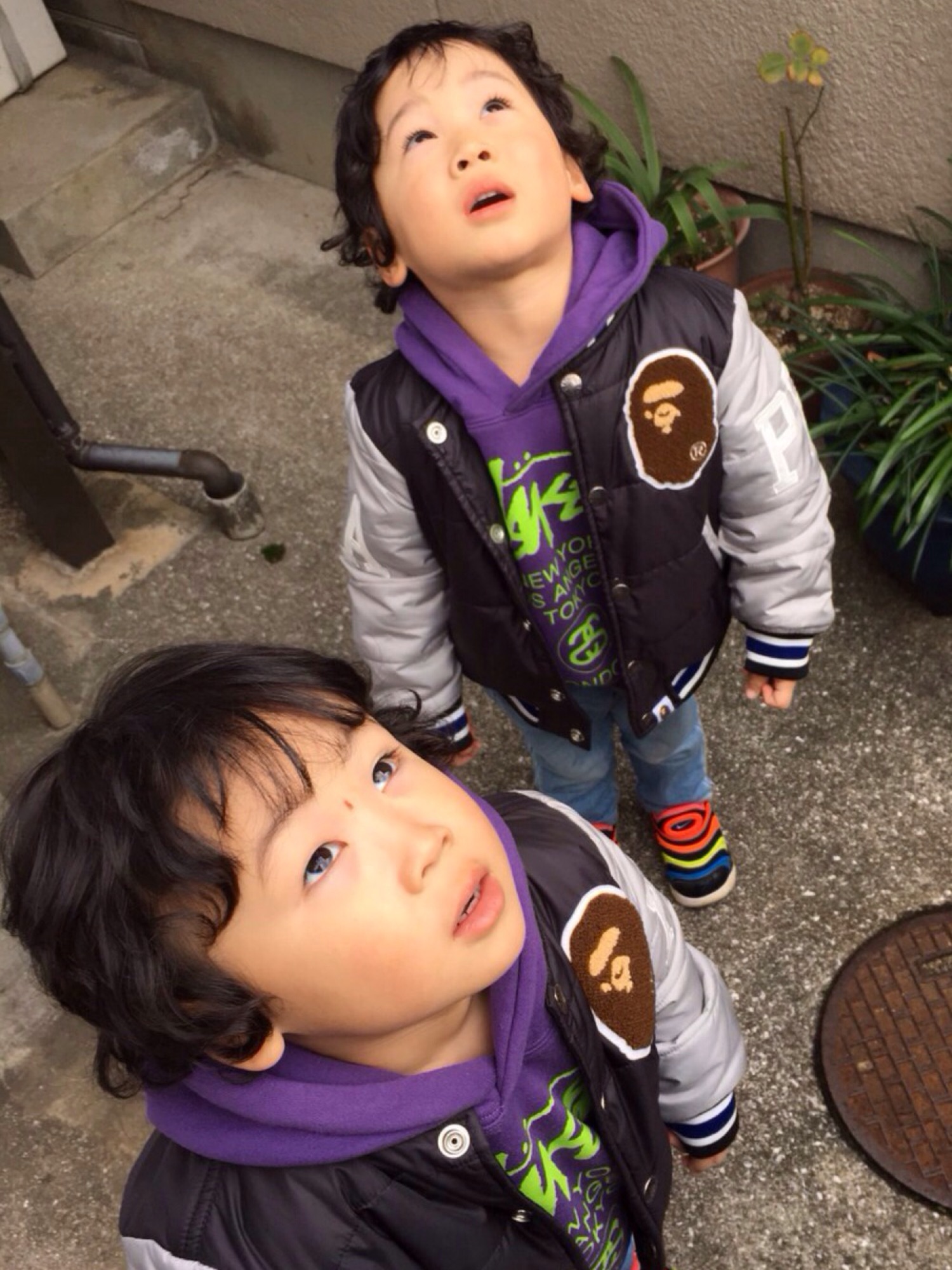 スタジャンを使った「STUSSY KIDS」の人気ファッションコーディネート