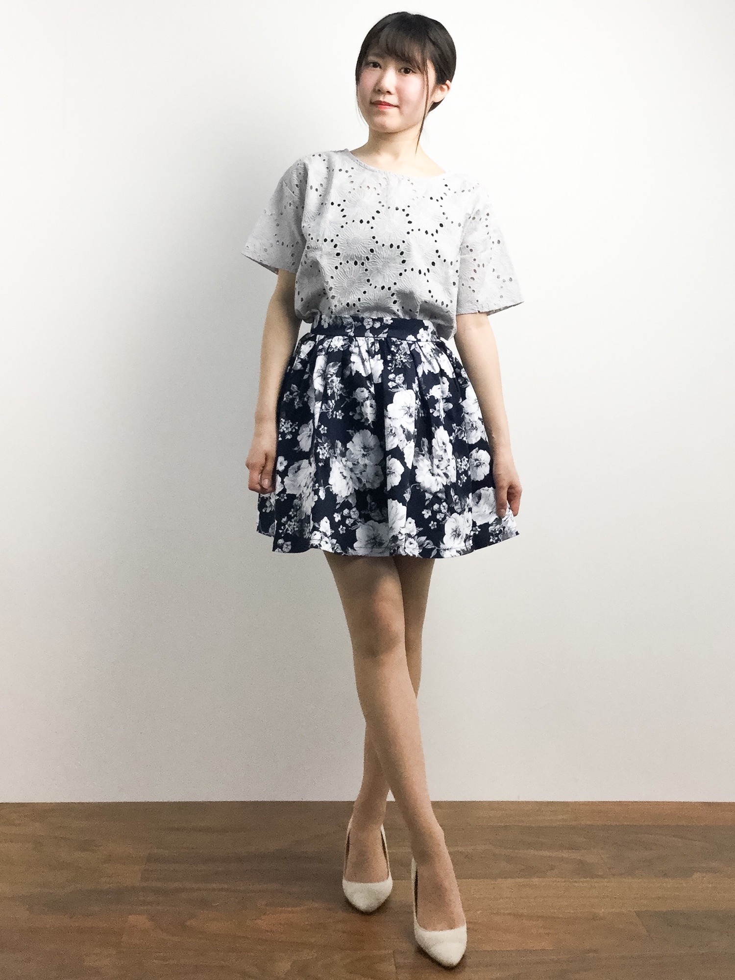 花柄ミニスカートを使った人気ファッションコーディネート - WEAR
