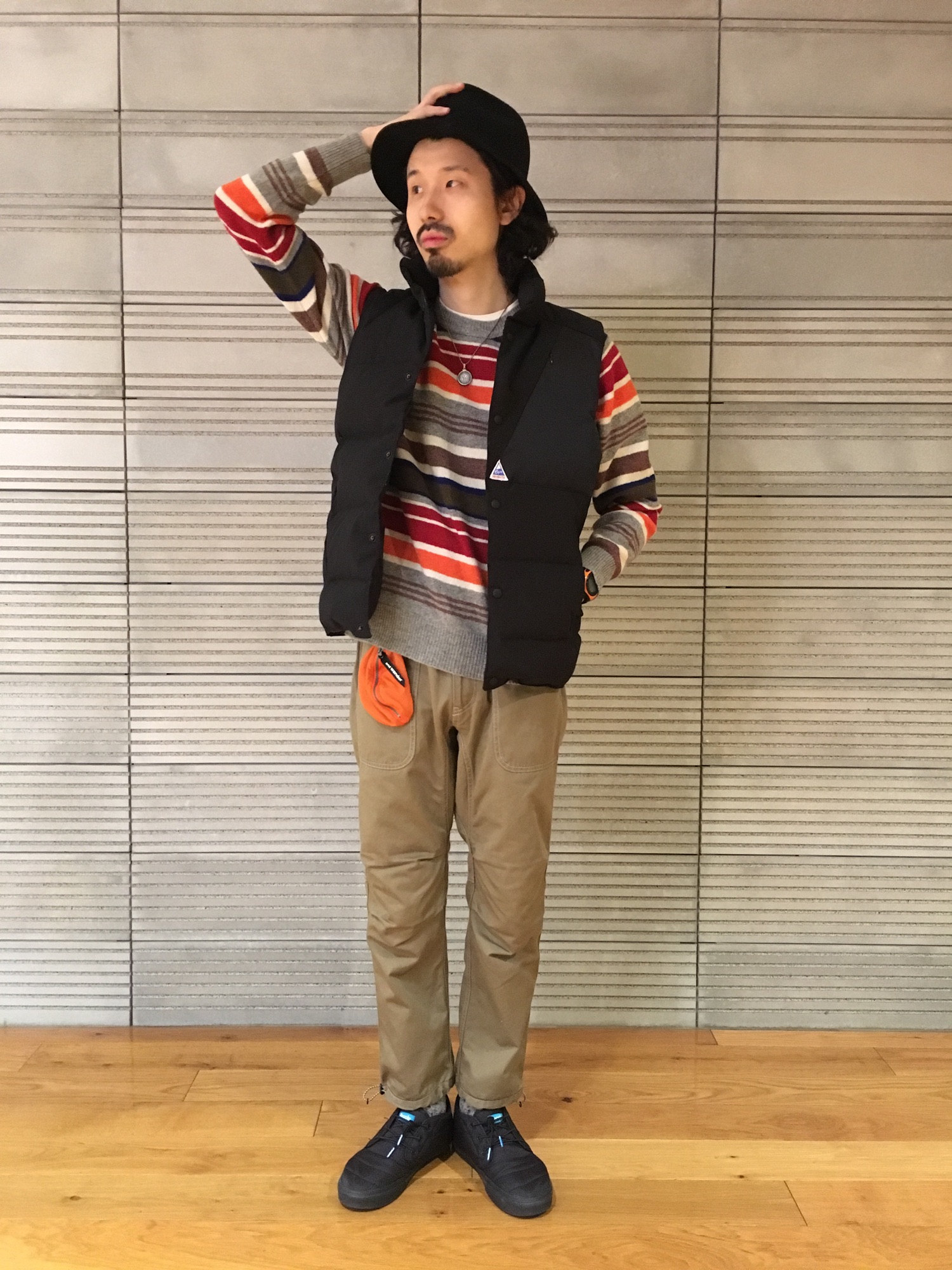 美品 cape Heights ケープハイツ STERLING ダウンベスト 美品 cape Heights ケープハイツ STERLING ダウンベスト 美品