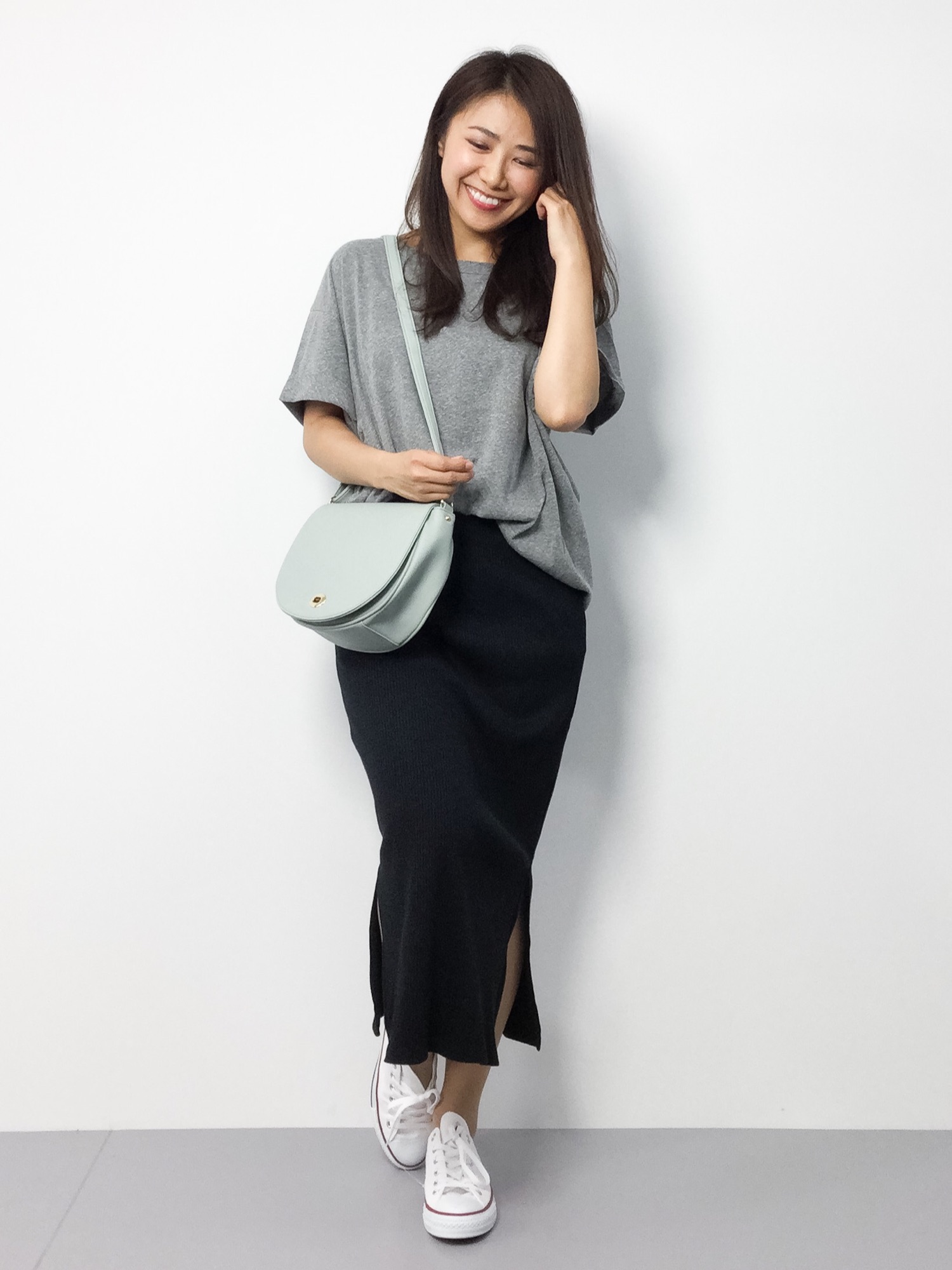 ドゥーズィエムクラス CALUX SLAB ダメージ ロングTシャツ CALUX SLAB ダメージ ロングTシャツ◇を使った人気ファッション