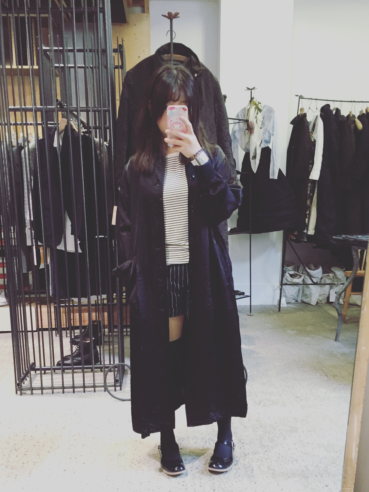 BLACK COMME des GARCONSのピーコートを使った人気ファッション 